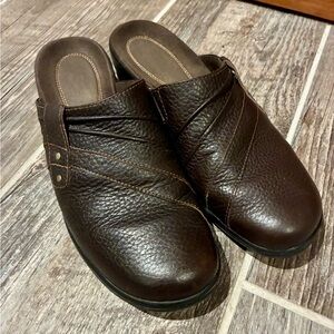 Clarks Women's Brown Leather Clog